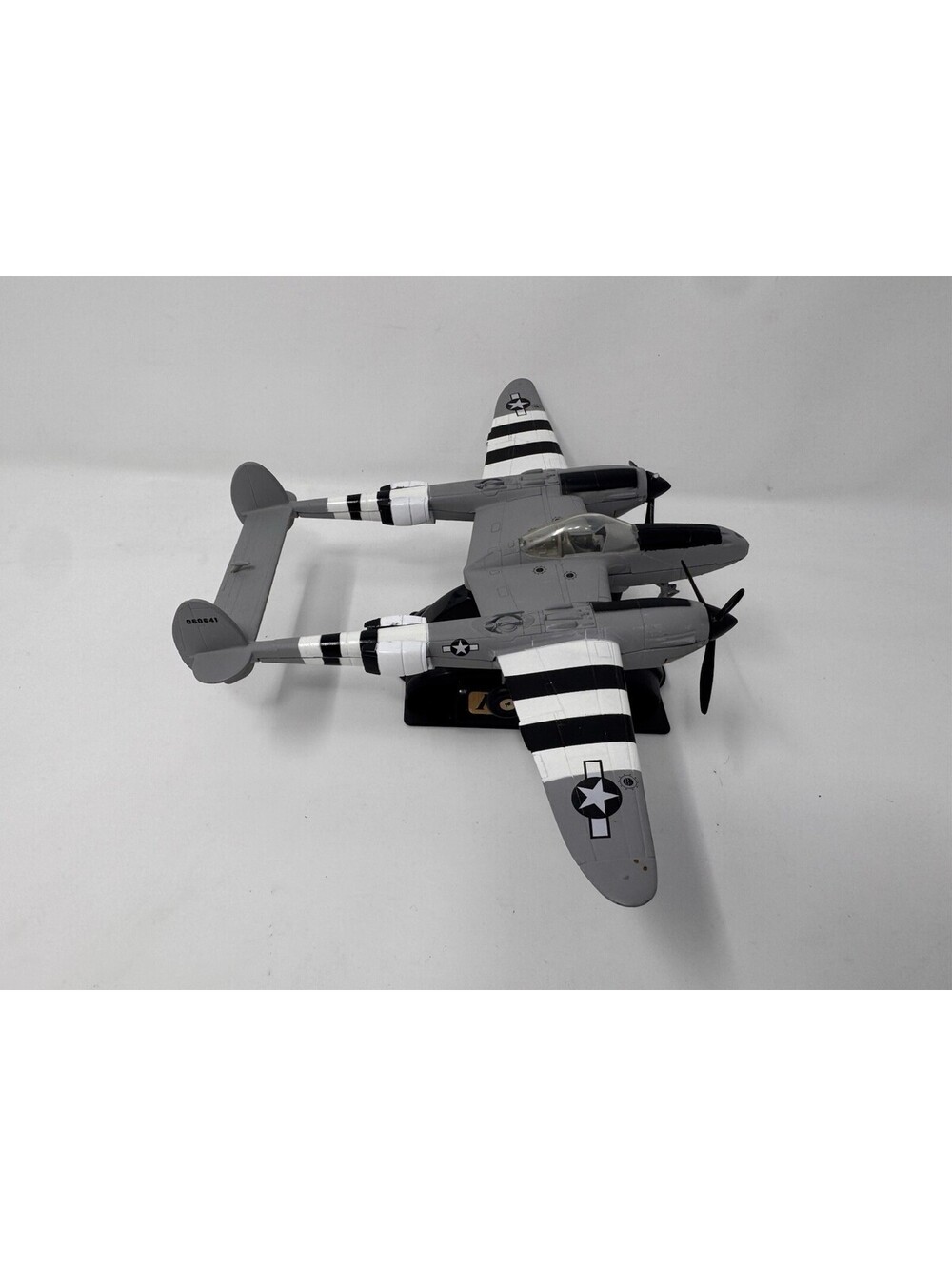 Lockheed P-38 Lightning Airplane w Stand 1:60 Scale Model READ
